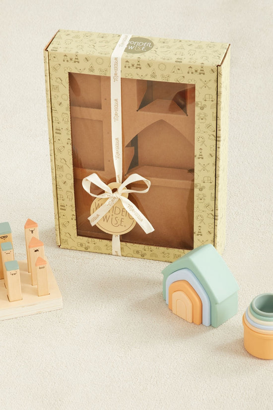 Hello Baby 9-12 Month Gift Set