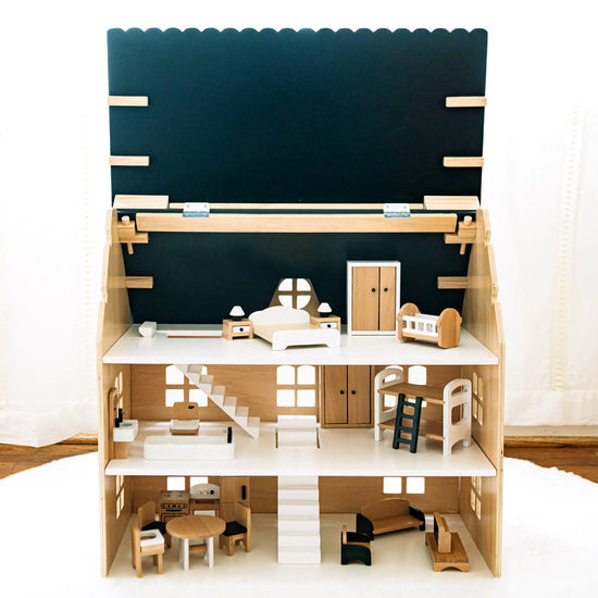 Dollhouse & Accessories Bundle