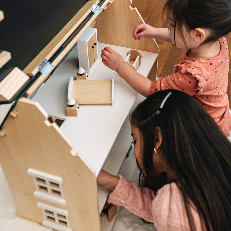 Dollhouse & Accessories Bundle