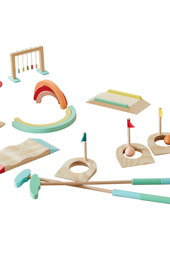 Good Wood Mini Golf Game