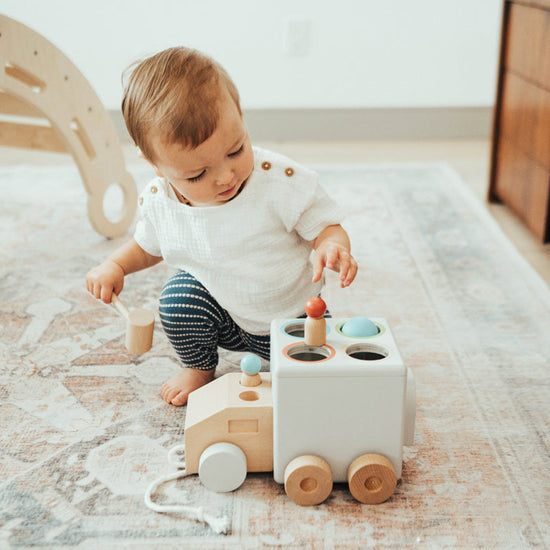 Hammer Time Pull Toy