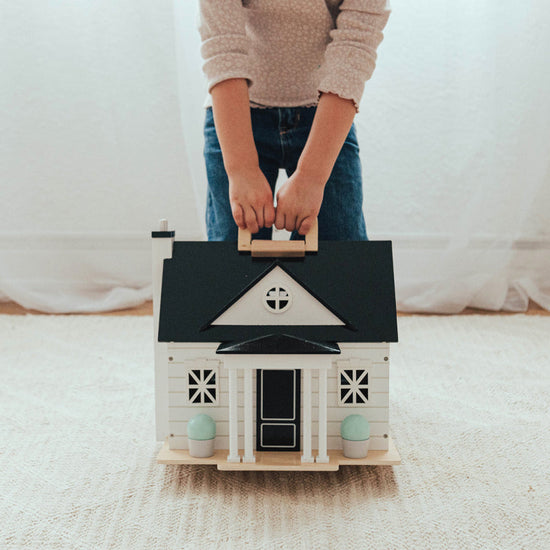 Home Sweet Home Dollhouse